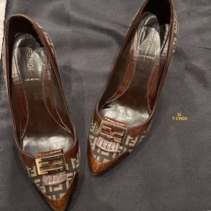 Fendi Brown Leather Trim Pumps